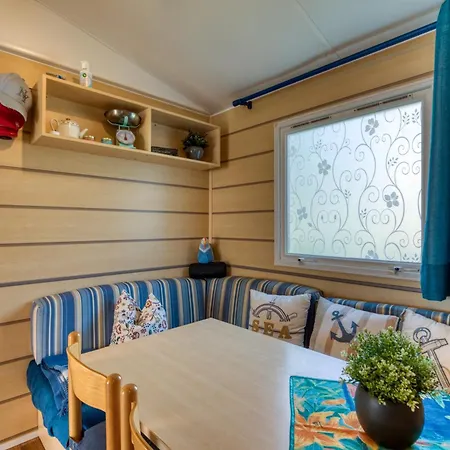 Location Mobilhome Hébergement de vacances *